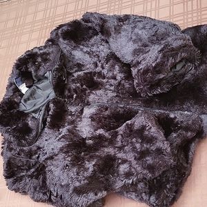 GAP fuzzy black coat